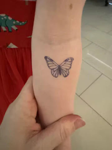 <h2><em>ARATA REAL! <br/>SE SIMTE REAL!</em></h2>