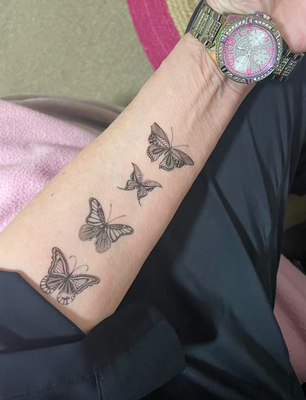 <h2><em>ARATA REAL! <br/>SE SIMTE REAL!</em></h2>